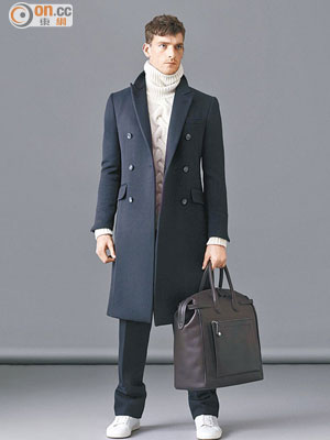 厚身開襟外套配辮子紋毛衣，描繪男士奢華的風範。