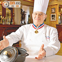 最初只為專業廚師度身訂造的鍋具，及後成為世界級名師如Paul Bocuse、Dominique Tougne等入廚寶貝。