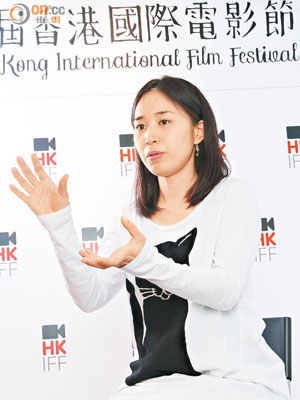 在日本，女導演是少數，紅褲子出身就更少，坂本亞由美算是異數。