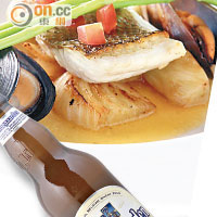 燴青口鱸魚 <br>味道充滿小麥香味的Hoegaarden混合新鮮香草來煮成醬汁，與鱸魚的鮮味十分夾。