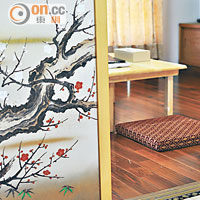 由廠房改裝成的旅舍，採「一室多用」的傳統日本風格。
