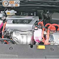 配備Lexus油電混合動力系統，耗油量低至20km/L。