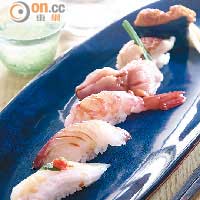 「光之本鮪會席」套餐共有6件自選壽司；赤貝、左口魚、深海大池魚、目張、海膽松葉蟹等時令海產天天不同，全部由日本直送，鮮甜可口。