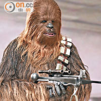 Chewbacca全身都係人造毛髮，製作難度甚高。