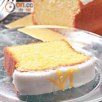 Lemon Orange Cake $58<br>內含新鮮檸檬和橙肉，表面還塗上一層由橙絲、Icing Sugar、檸檬皮的糖面，令果味更濃。