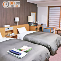 酒店房間裝潢簡潔，和風味濃。