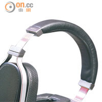 耳機內置85×69mm橢圓形振膜，支援10Hz~50kHz頻率響應。