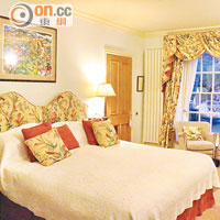 酒店設有23間客房，全用上Hypnos名牌床墊，讓客人住得舒適。