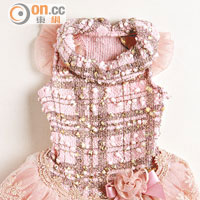 飾上立體蝴蝶結的喱士傘裙。$598（b）