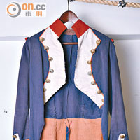 珍藏古着<br>18世紀法國青年軍服。