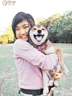 莫家瑩<br>認證專業訓犬師 CPDT-KA®HKDR救狗之家教育及犬隻訓練經理
