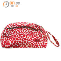 紅白波點毛巾質地化妝袋，NT$350（約HK$86）。