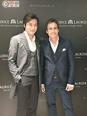 品牌形象大使張東健（左）早前遠赴瑞士參加巴塞爾鐘錶展。