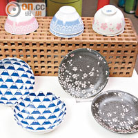 店主從日本引入的碗碟，分別印有富士山及櫻花圖案，乃期間限定，售完即止！碗 $48/隻、碟 $68/隻