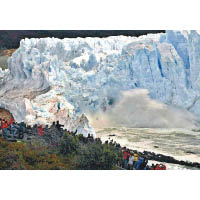 佩里托莫雷諾冰川是世上少數在成長中的冰川。