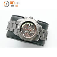 Dive Master 500 Titanium Limited Edition搭載自動機芯，並配以鈦金屬錶殼及錶帶，限量500枚。 $28,000