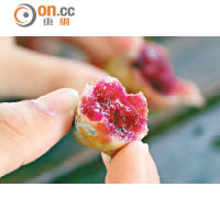 能吃的仙人掌肉是紫紅色的，可製成沙冰或凍飲，味帶酸甜。