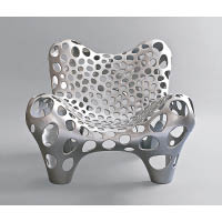 Fauteuil II<br>承接Dormeuse，於2012推出的大班椅設計。