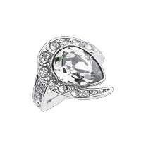「雨燕」月亮造型水晶戒指 $2,500（A）