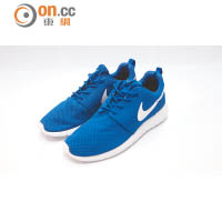 Roshe藍×白色球鞋 $499