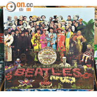 身為嬉皮士，Paul最愛這隻先驅大碟─Beatles《SGT. Pepper’s Lonely Hearts Club Band》，歌詞宣揚嬉皮士追求簡單、環保、不愛資本主義的文化。$300