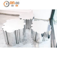 Cloud Tables<br>浮雲狀矮枱，分別選用3種物料—黃銅、銅和鋁，其中黃銅系列於今年香港蘇富比拍賣會以超過30萬港元成交。