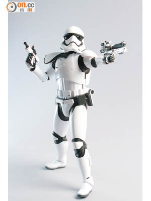 Hot Toys普通版Stormtrooper Squad Leader，外形跟特別版相同，最快10月收訂。售價︰待定（a）