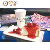 一般Cafe的出品都可在店內找到，推介芝士蛋糕，150 Baht（約HK$32）。
