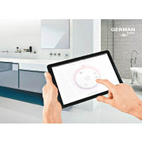 用家可另購智能熱水控制系統，透過iPad操控設定，還可總結各成員的用水及耗電量。