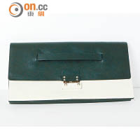 黑白拼色clutch<br>$17,200