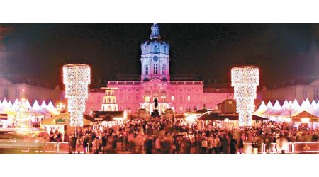 夏洛滕堡宮聖誕市集是冬日歐遊時，於柏林的必逛選擇。