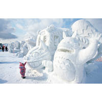 旭川冬祭巨型雪雕