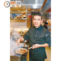 餐廳主廚山田吉嗣雖然是日本人，但曾贏得意大利麵世界賽冠軍，拿手炮製傳統又正宗的意饌。