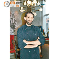 餐廳主廚Stefano Rossi是意大利人，今年情人餐以心形意式雲吞做主題，相當有心思。