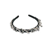 ALEXANDRE ZOUARI黑色綴珍珠頭箍 $7,980（E）