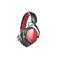 紅色耳罩式藍芽耳機V-MODA Crossfade Wireless，能為屬狗、牛、羊、龍人士催運。耳機引進VAMP MINI手提耳擴回路，高低音覆蓋全面。售價：$2,580（E）
