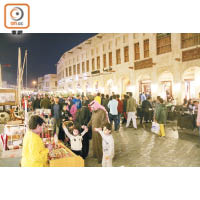 集乾濕貨、手工藝品和食肆於一身的Souq Waqif，除受遊客歡迎，亦是當地人喜歡掃貨的地方之一。