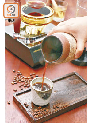 Siphon $68<br>利用薩爾瓦多Pacamara混種咖啡豆沖泡，入口富少許果酸味，還有杏仁、甘蔗的香甜。