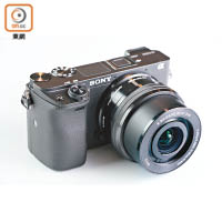 α6300外觀同α6000有九成相似，但用上全新4D Focus對焦系統。