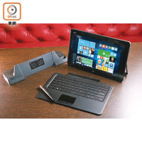 R726附有磁性纖薄鍵盤、擴充底座和觸控筆，配套齊全。<br>售價：$11,980（Core i5版）、$13,980（Core i7版）、$14,980（Core i7配4G版）