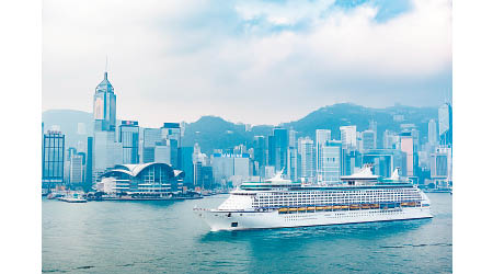 海洋航行者號由香港啟德郵輪碼頭出發，十分方便！