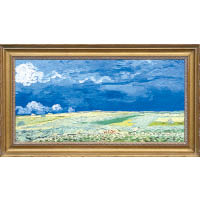 《雷雨雲下的麥田》是梵高晚期的作品，灰藍色的天空勾畫出畫家面對的孤單感。