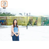 展館設計師 Suanne Cheung<br>位於沙田公園的「山中水」展館，以竹、帆布、網布為物料，重塑沙田的獨特景觀。