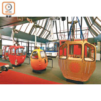 登山纜車也是交通工具，各個時期的纜車於館中都有盡述。