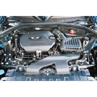 所搭載2L直四TwinPower Turbo引擎，兼具動力強大及低油耗的特性。