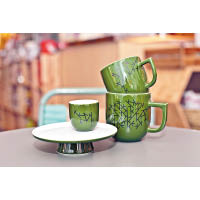 Kapok Coffee Set設計靈感來自中國傳統茶具，杯上的黑線圖案是木棉樹。
