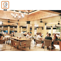 Prego餐廳在查汶海灘一帶十分出名，即使不是住客都會去幫襯。