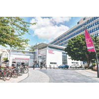 Sheffield Hallam University的物理治療學科於全英排名第12位，放射學排名第9位，教學及研究水平甚佳。