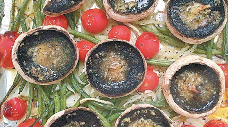 番茄青豆焗大蘑菇