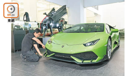 專為Huracán LP-610車型而設的全新專屬原廠擾流套件已率先抵港。